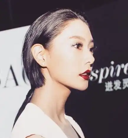 情圣李成敏clara发型图片情圣yoyo好性感撩人