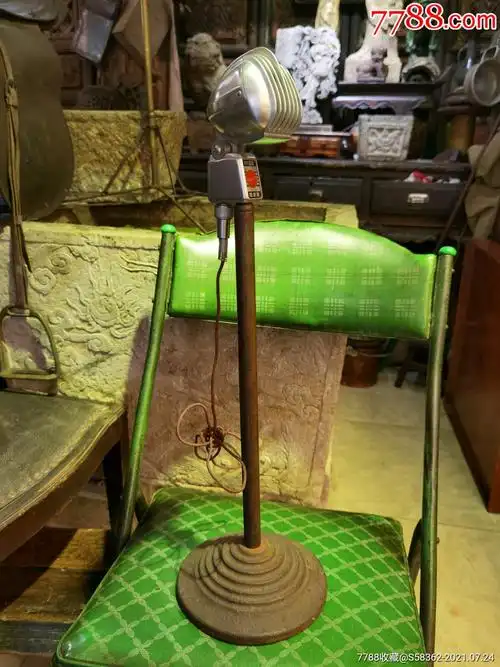 民国抗战时期国军使用的老话筒