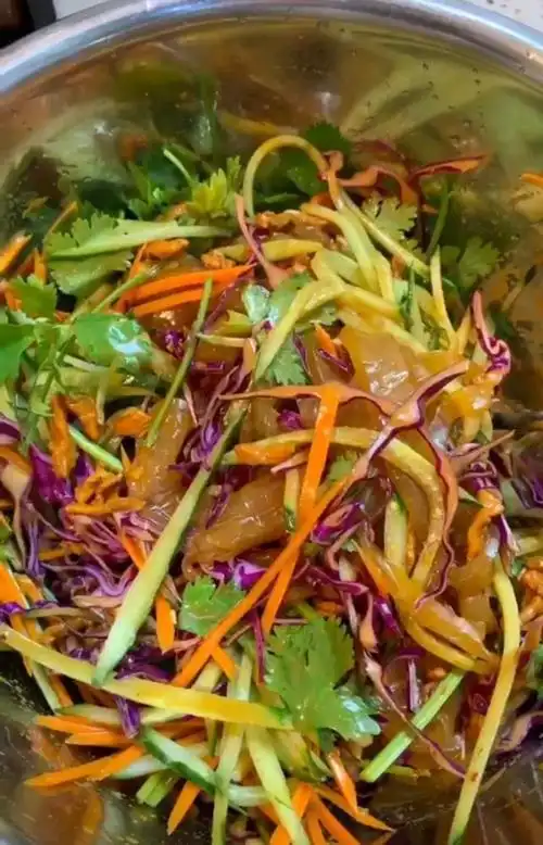 拉皮拌凉菜东北农家简单的生活普通的晚饭却让我向往