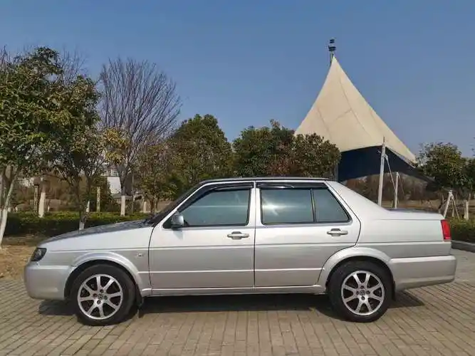 大众 捷达  2012款 1.6l 纪念版图片