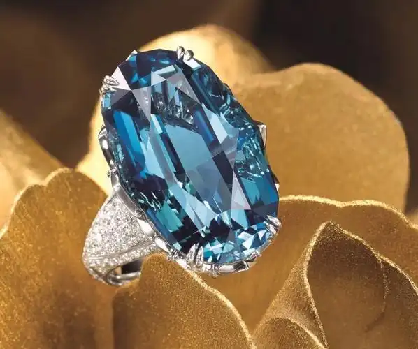 3091克拉天然海蓝宝石配钻石戒指katflo