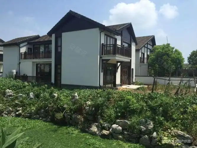 新出苏州太湖大庄园独栋别墅花园3000平一线湖景