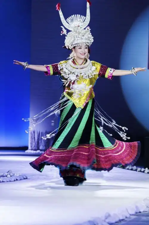 国家一级演员,著名苗族歌唱家阿幼朵老师