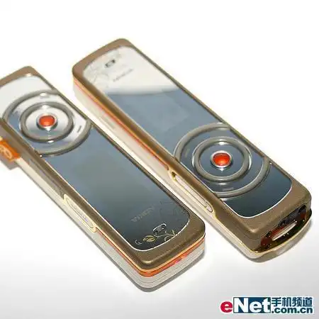 倾国倾城 诺基亚口红机升级版7380图赏(3)_新浪手机_科技时代_新浪网