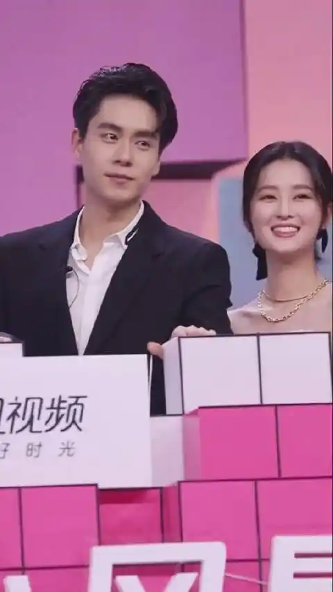 离不开饭饭被dora琳-wanan快转了  2月26日 21:05 来自 天桥cp超话 &