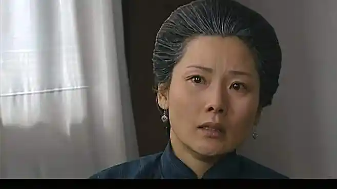 大宅门:白佳莉始终没喊九红一句妈,九红彻底崩溃了,看哭了!