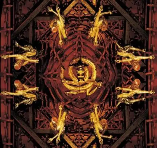 值得一提的是,殿宇重重的法雨寺内还珍藏着普陀山三宝之一的九龙藻井.