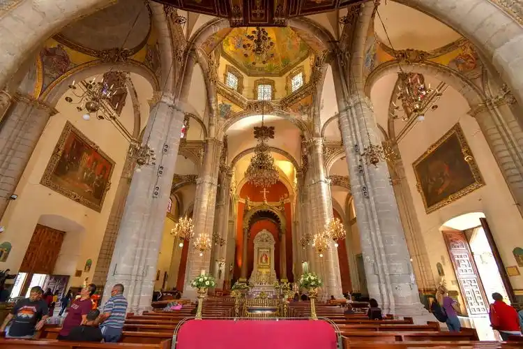 《瓜达卢佩圣玛利亚大教堂》