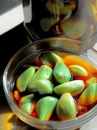 泡过腊八蒜的醋还能继续泡蒜吗