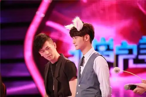 贵州卫视非常完美里1到15号所有男嘉宾名字