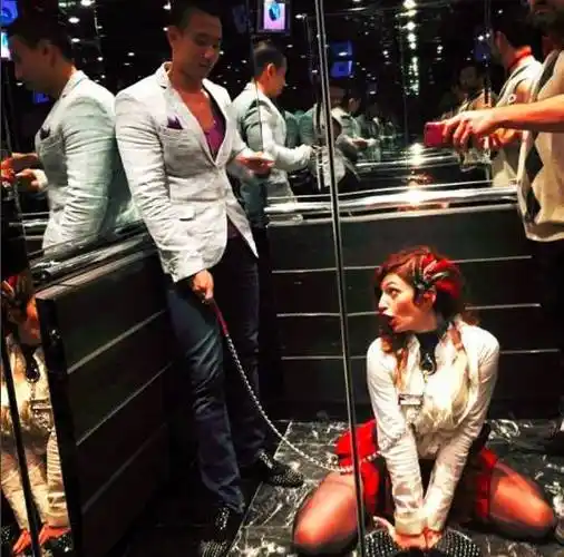 性爱教练中国小哥教老外啪啪啪一节课7000