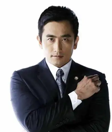 车仁表曾主演《白色之恋》《火花》《完整的爱》等影视剧,因其自然