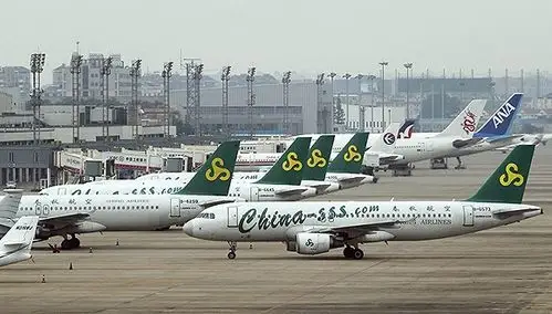 低股价打乱春秋航空买飞机节奏 45亿定增流产拖累业绩