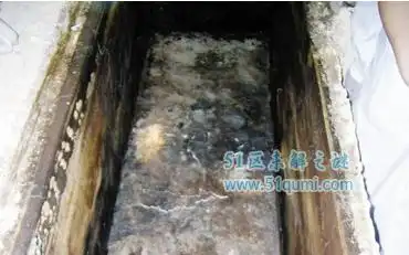 七星巨棺内北斗七星有什么含义?墓主人的身份是谁?