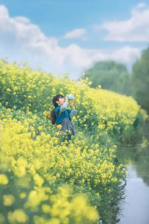 河边姑娘
