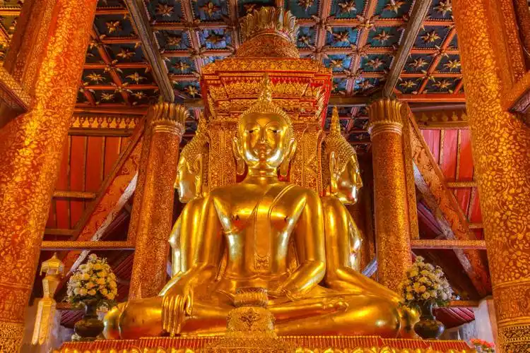 泰国寺庙中的佛像