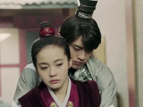 李承乾在侯家,李承乾吸入迷香,错把侯小妹当成了辛月,一夜欢好.