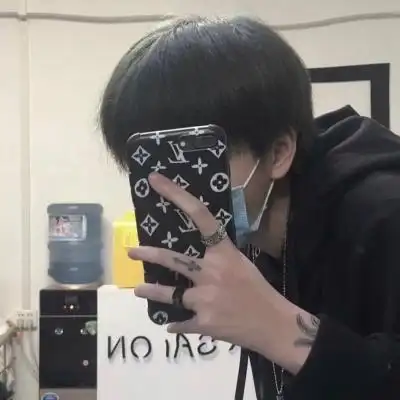 13岁男帅气阳光照片-男生头像 - 壁纸家