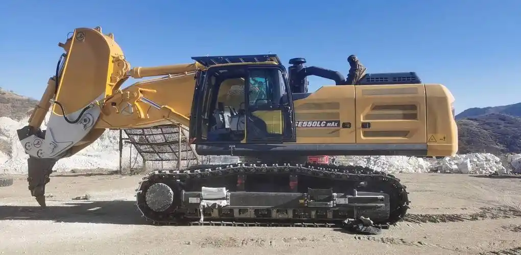 16个中外品牌挖掘机的优缺点整理,你来看看对不对~_金刚_斗山_徐工