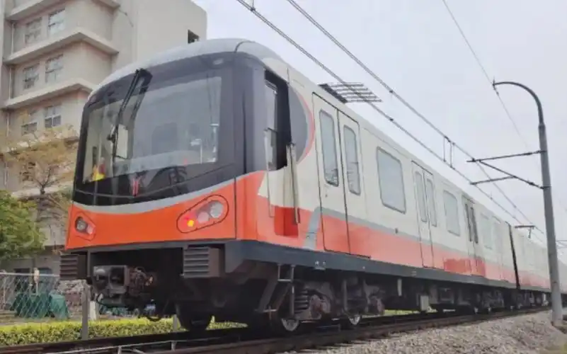 广州地铁3号线支线,番禺广场~天河客运站,带轮喷列车b2飞机761503