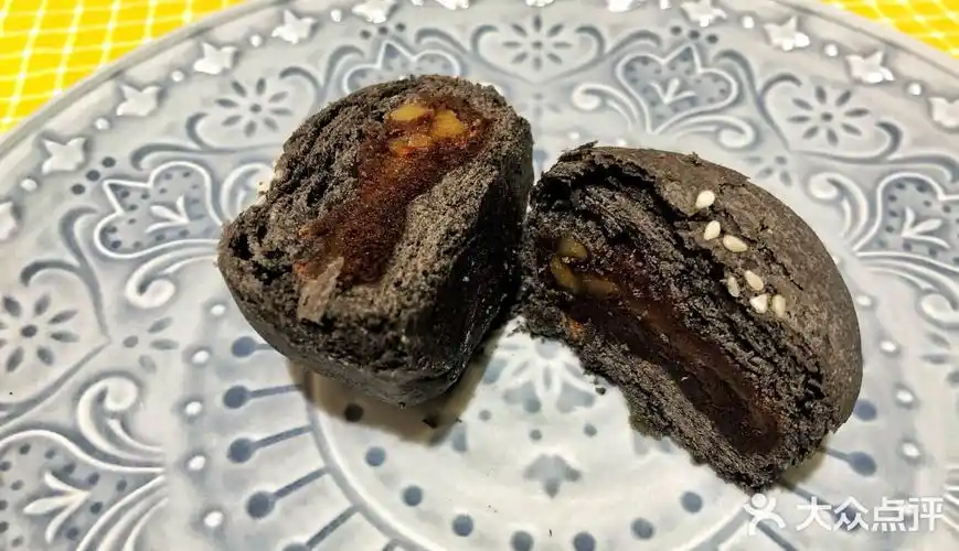 稻香村点点心意-黑金酥