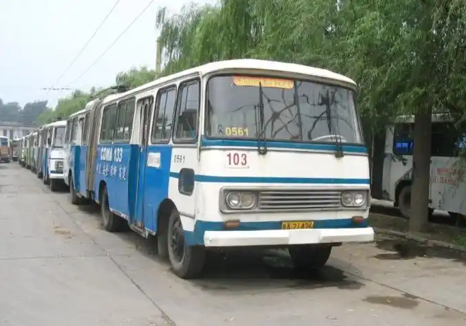 记忆里最亲切的济南公交 这些珍藏老照片 你见过吗?