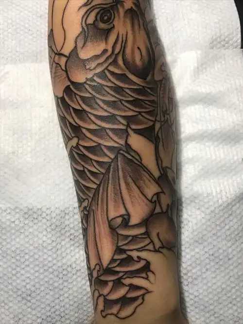 小臂鲤鱼_纹身图案手稿图片_历炼的纹身作品集