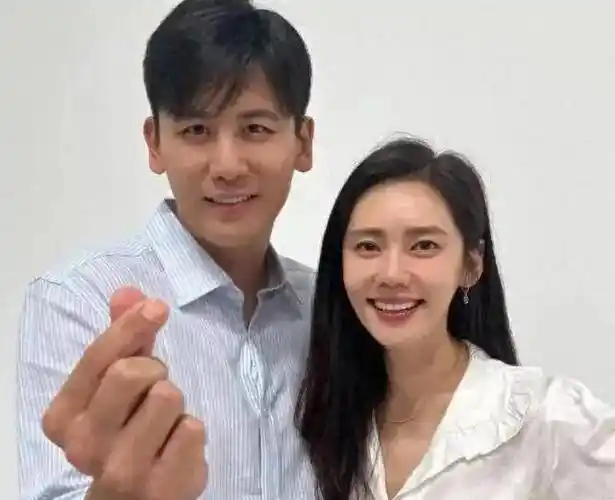 秋瓷炫的韩国新家亮相,网友对比咸素媛住所,天壤之别引热议_生活_环境