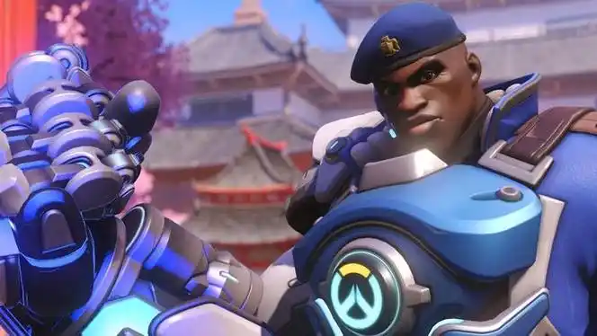 "末日铁拳"庆生,台词与表情包共舞