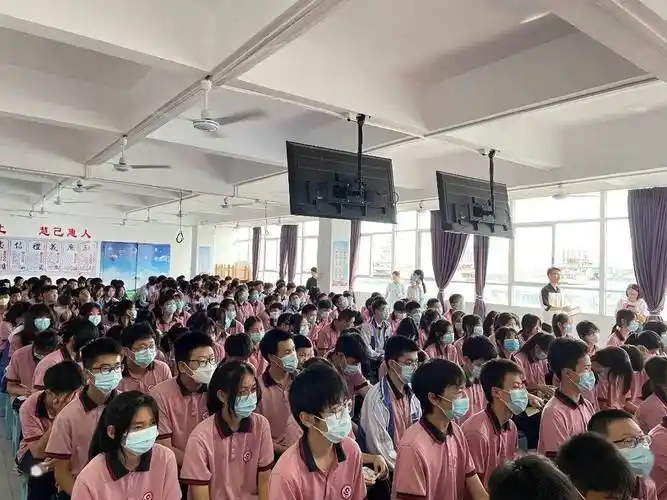 预防未成人溺水,加强防溺水教育_汕头市_游泳_冬泳