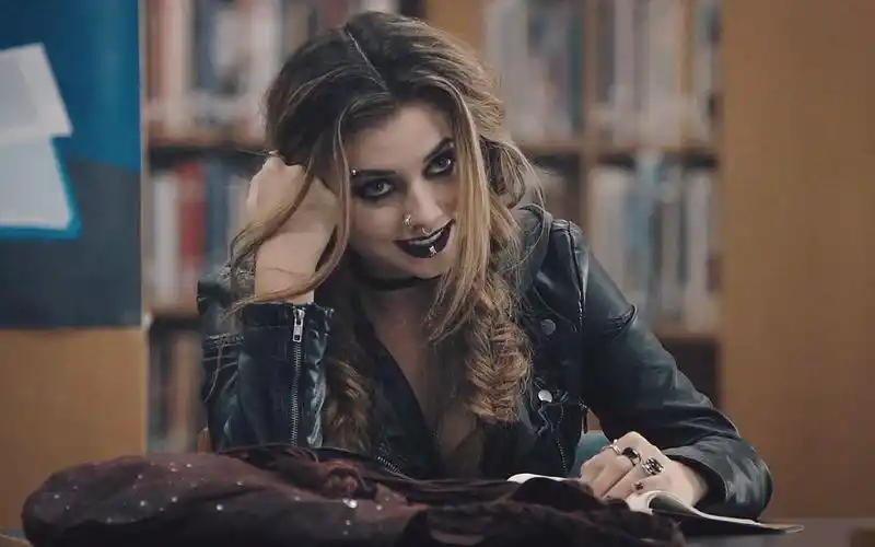 中字美剧惊声尖叫scream第三季官方预告重整旗鼓致敬经典7月8日播出