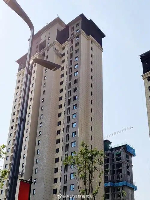 河北邢台市邢台赋住宅小区,整体采用新中式建筑风格,将宋式美学与现代