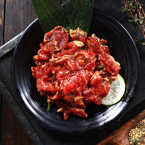 牛肉黑胡椒200g家用烤肉肉食半成品腌制新鲜谷饲生牛肉