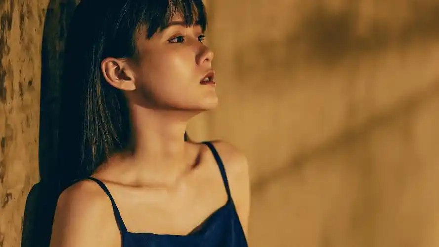 失恋非常难过的伤感女孩,大陆-美女图片