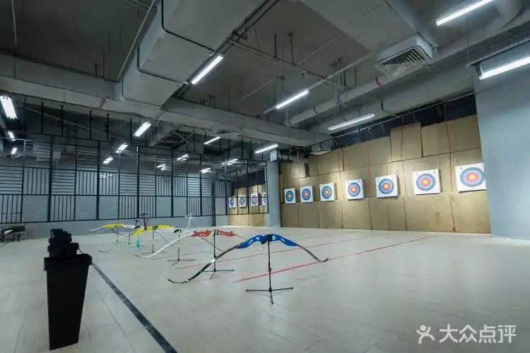 情侣中路市政府大学生应届高三毕业生平日射箭入门与教学1小时