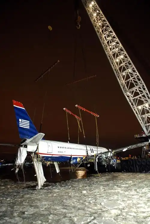 全美航空1549次航班飞机