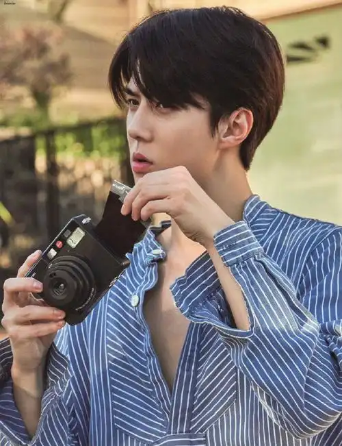 吴世勋聚光杂志金九封面##spotlight聚光九月刊