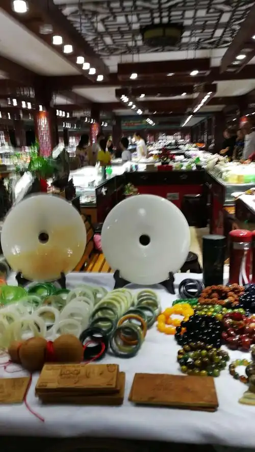 南阳镇平石佛寺玉石城