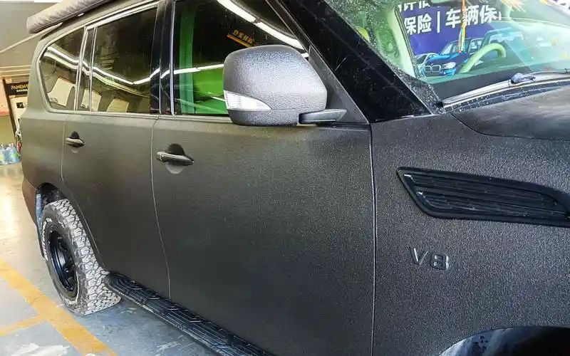 首台途乐v8升级猿金刚车身防爆装甲漆变身装甲车越野无所畏惧