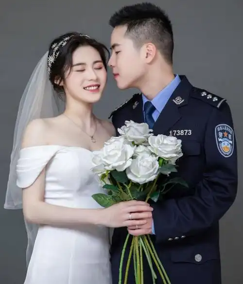 结婚前夕,这位民警收了这样一份"贺礼"