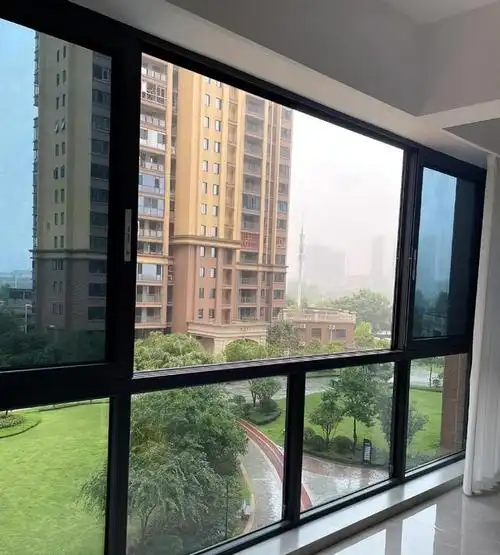 我把几万装的"落地窗"换回普通窗后,有些话不说不快,差别太大