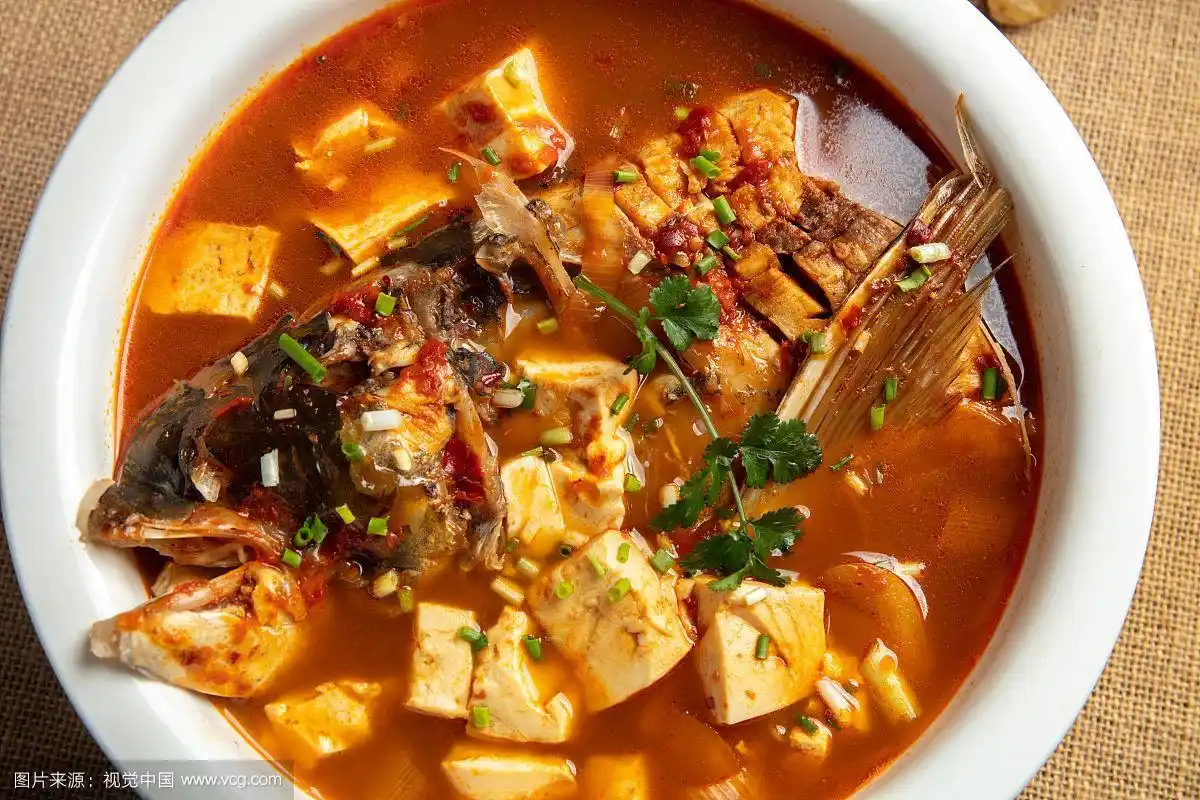 花鲢鱼头豆腐煲