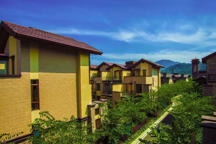 南昆山保利锦里温泉酒店