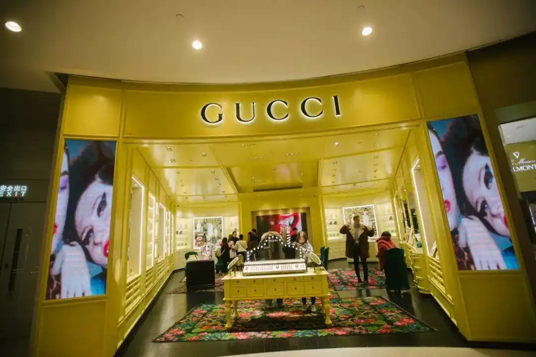 gucci beauty 丨中国首店丨"炼金士的实验室"ifs01这一次,通过8个首店