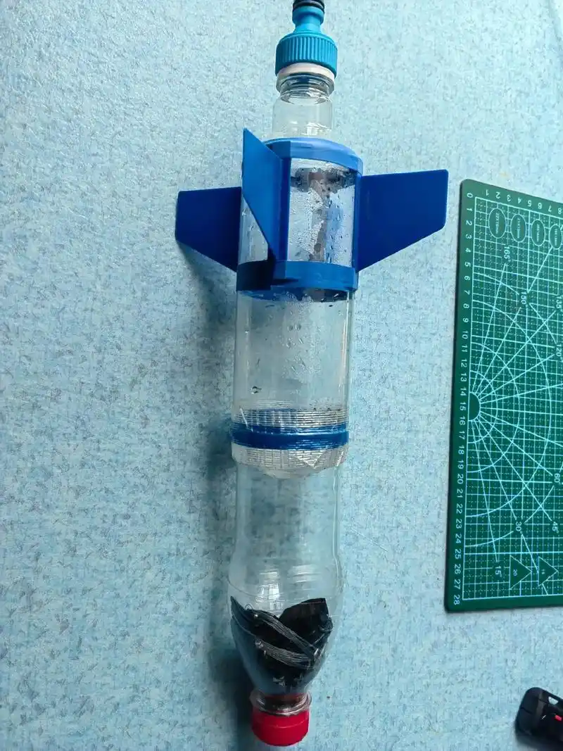 脑洞大开的diy 水火箭制作部分教程    感兴趣的  改 - 抖音