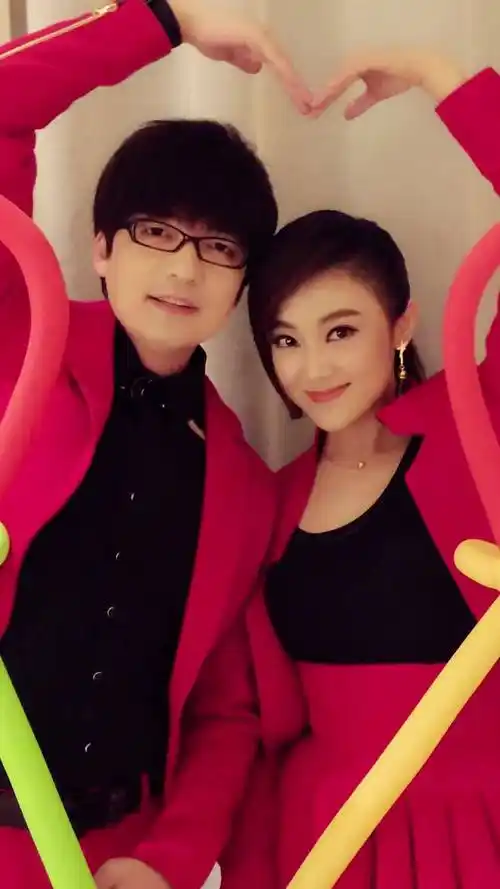 离婚5年,再看玖月奇迹王小玮和王小海的各自境遇,夫妻差距一目了然