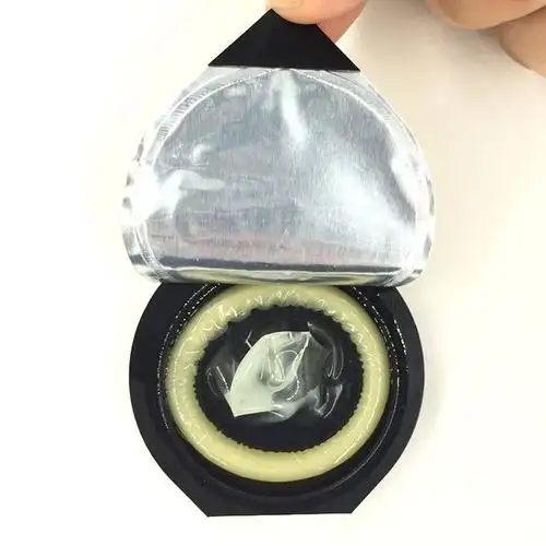 戴避孕套 姐夫的保险套