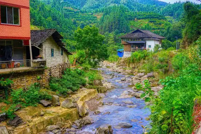 大深山里的小村——牙石