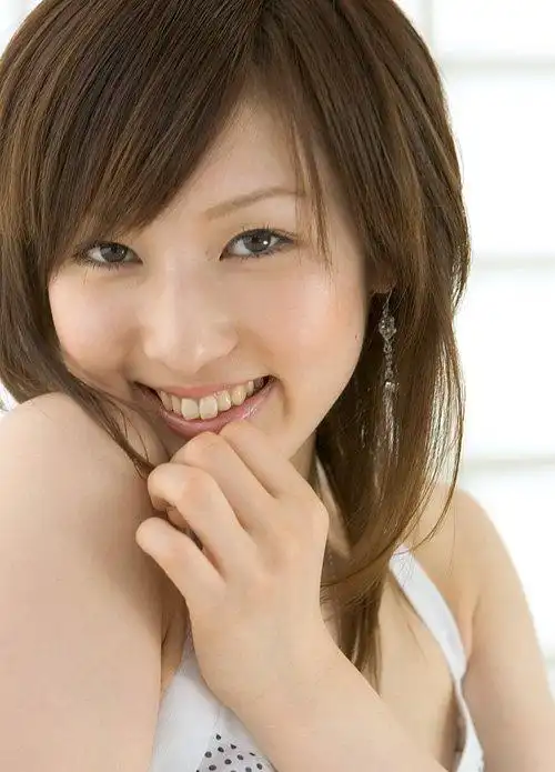 天上人间第一花魁梁海玲京城四大名妓梁海玲