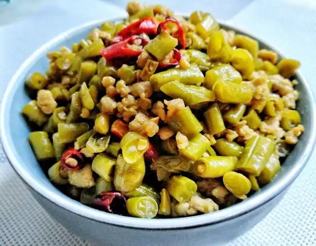 肉末酸豆角的做法